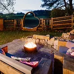 Forrest Glamp Mimo Luxusní stan *