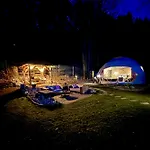 Forrest Glamp Mimo Luxusní stan